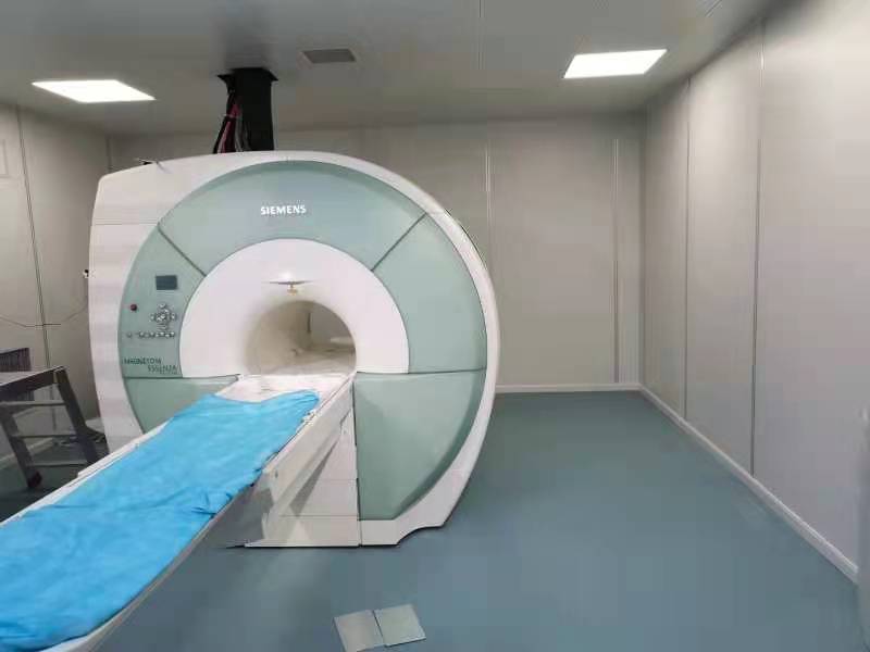 �Ź������ι���